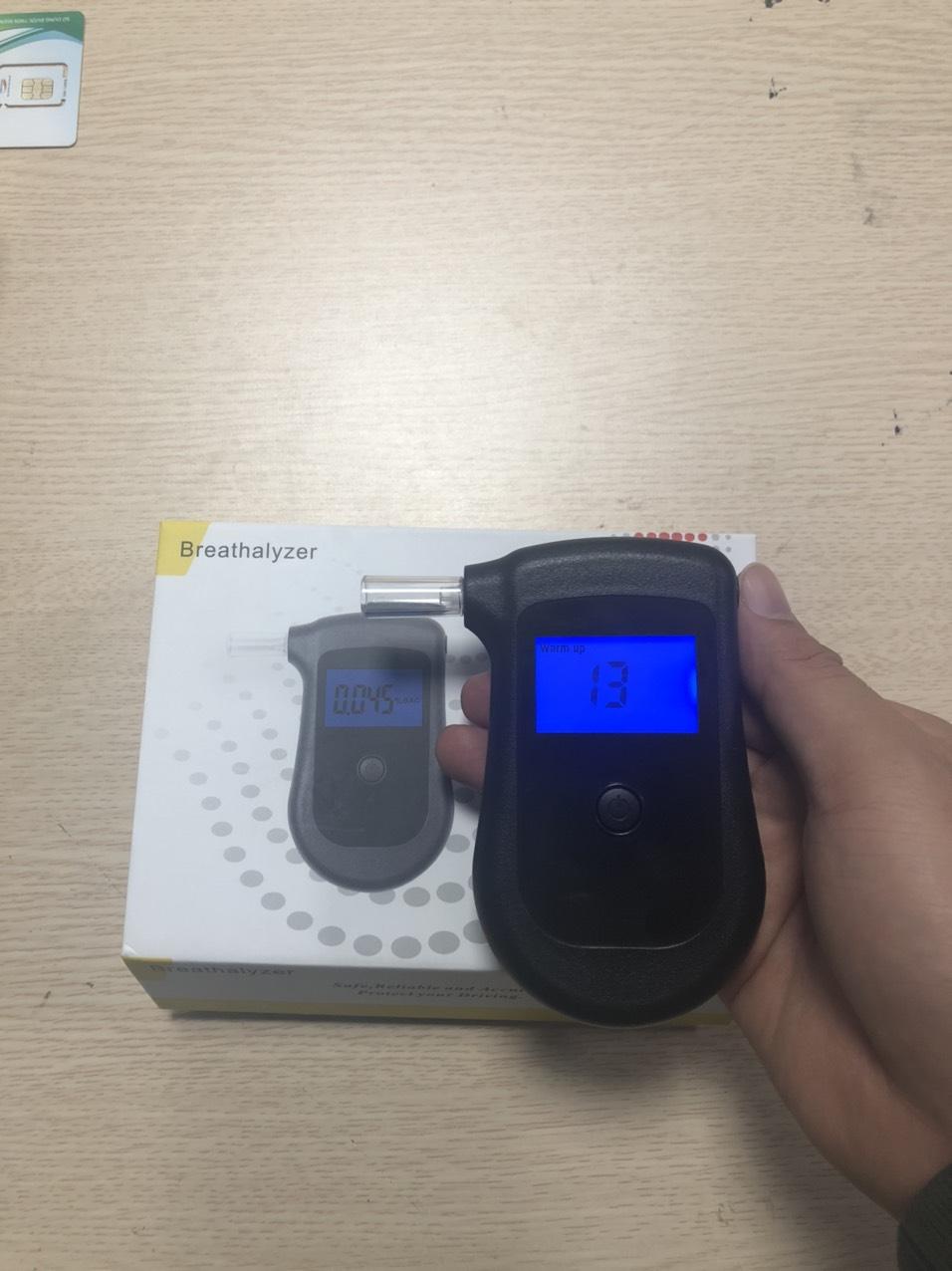 Máy đo nồng độ cồn AT3 + Tặng 4 ống thổi chính xác tuyệt đối