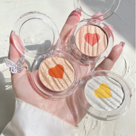 Phấn bắt sáng kiêm phấn má hình trái tim sweet mint