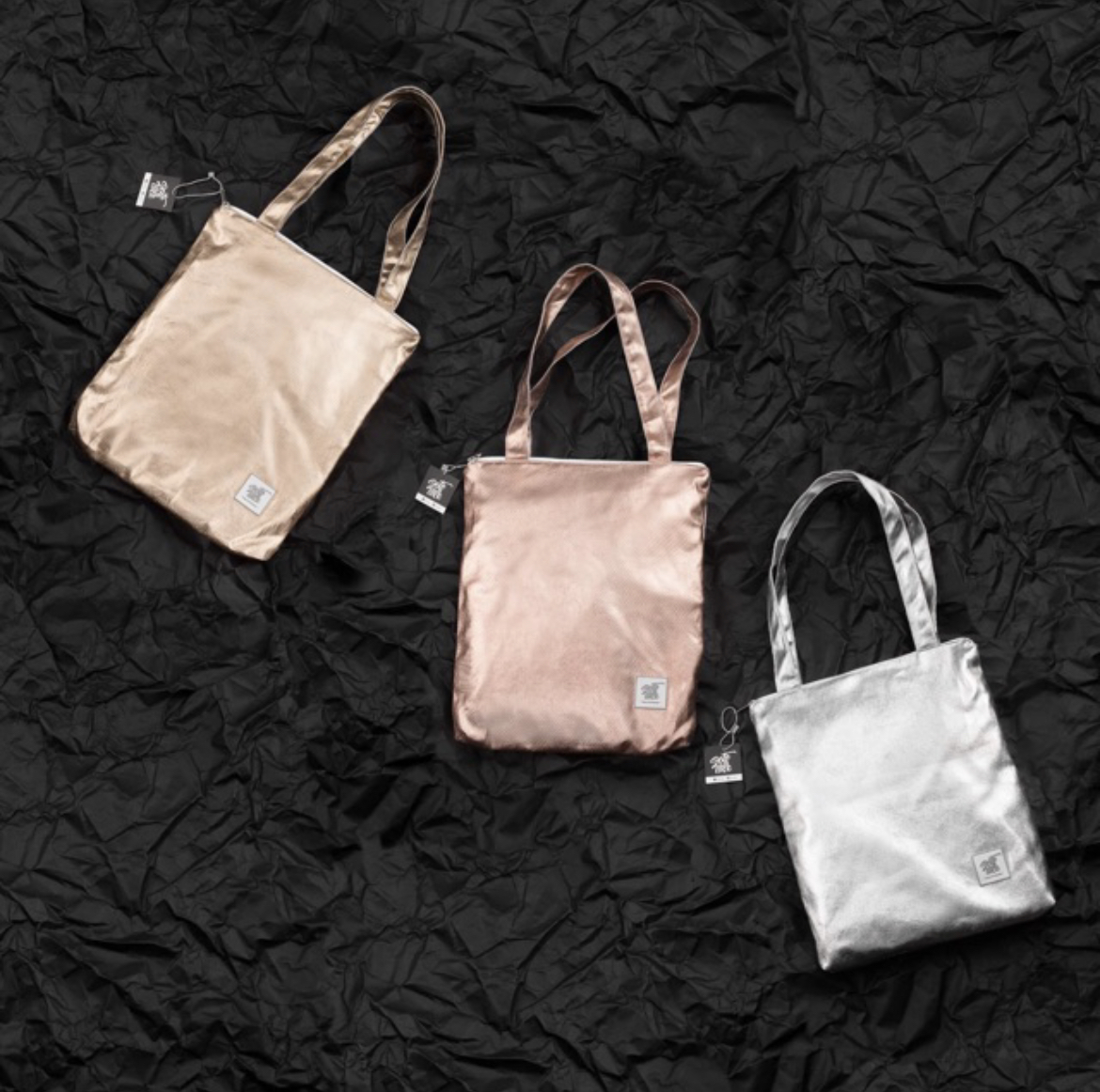 Túi Metallic Tote Tote Talk