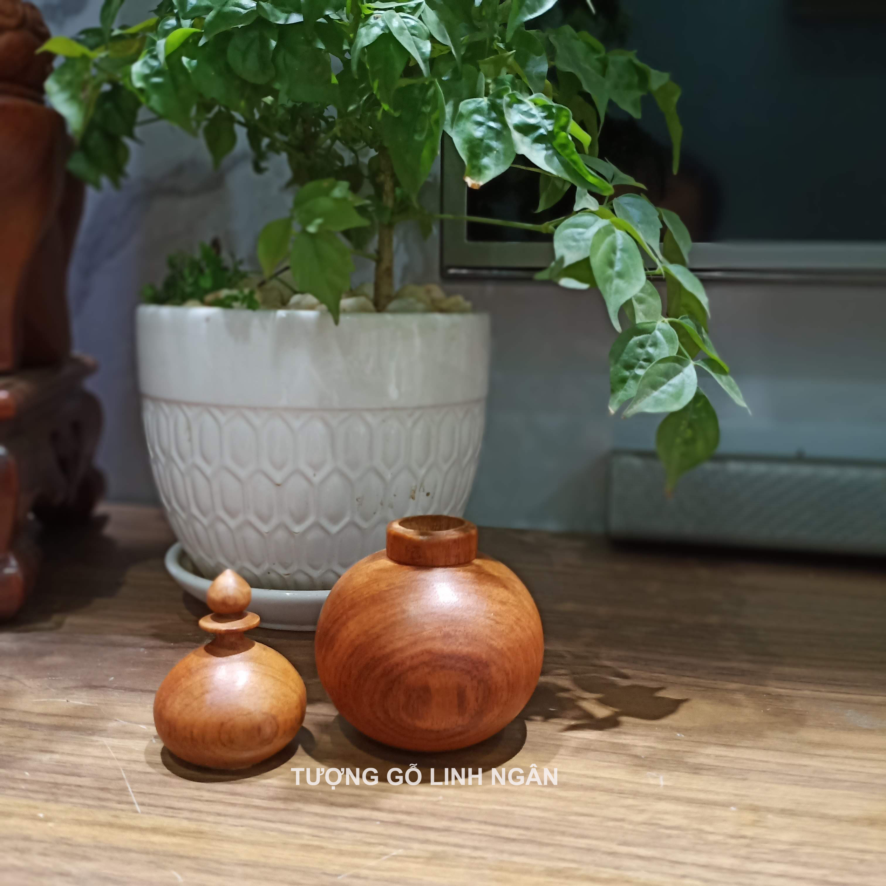 Lọ đựng tăm hồ lô gỗ hương