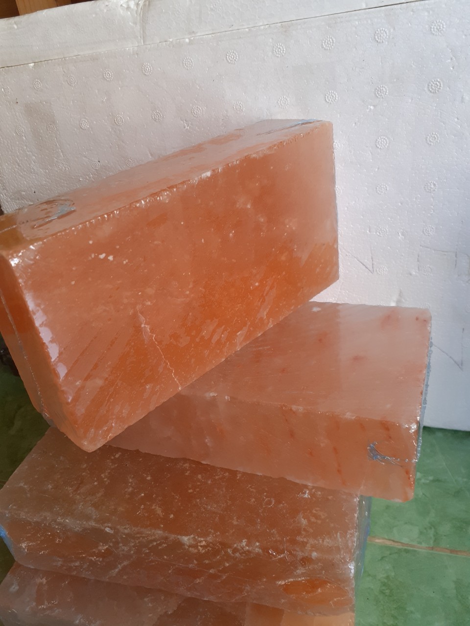 5 viên đá muối himalya kích thước 205cm, dùng để nướng thức ăn hoặc làm tranh đá muối himalya trang trí