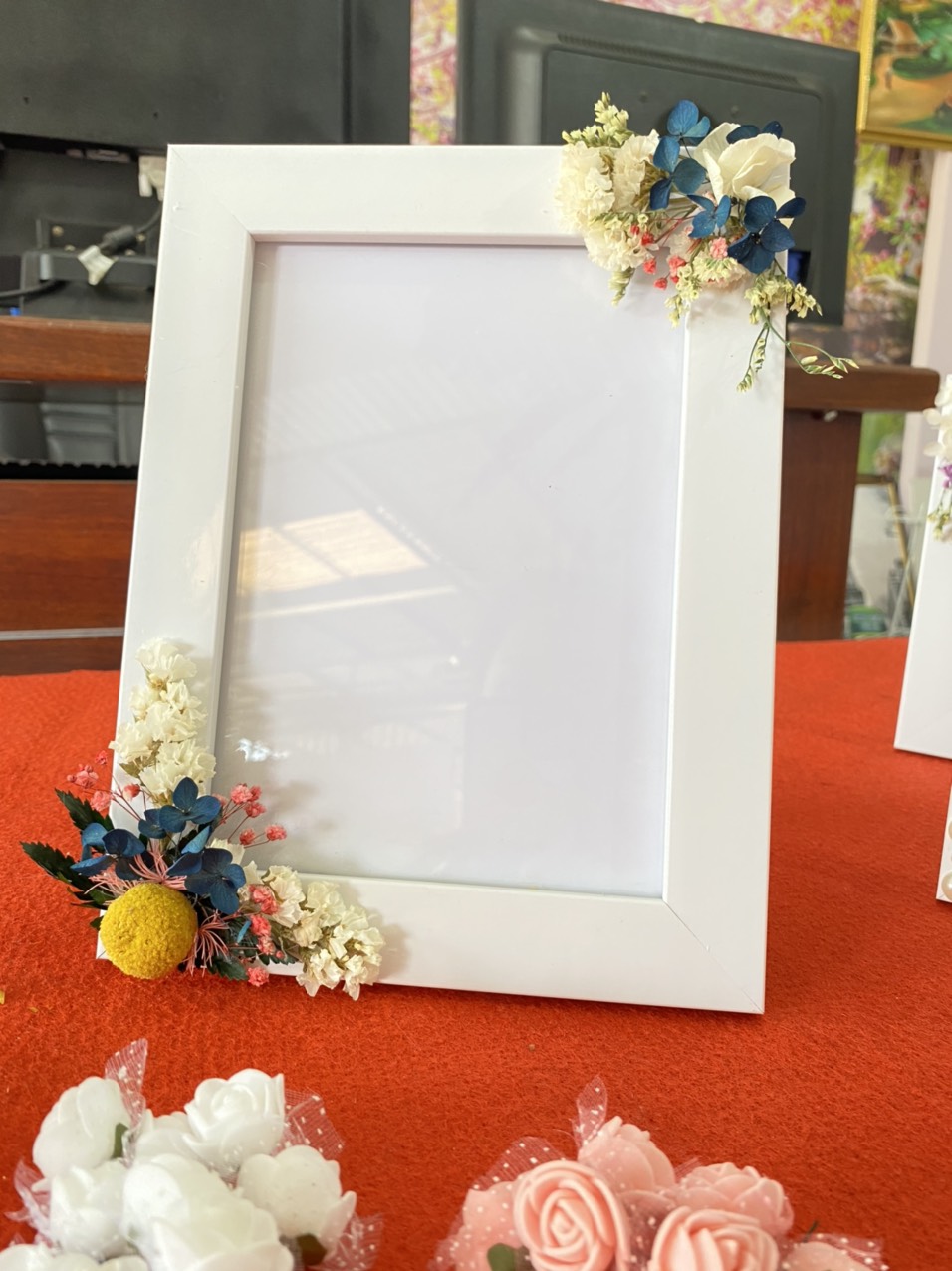 Khung ảnh để bàn trang trí hoa khô sang trọng