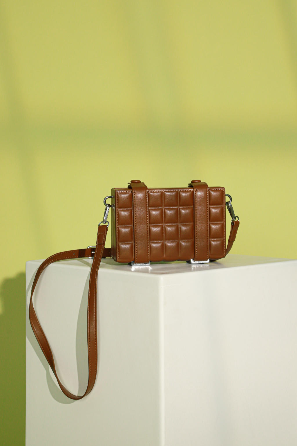 Túi đeo Chocolate Unisex - Túi hộp, phom đẹp, da cao cấp, hàng chuẩn