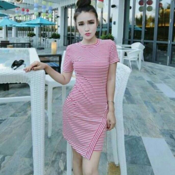 Đầm body thun sọc chéo tà