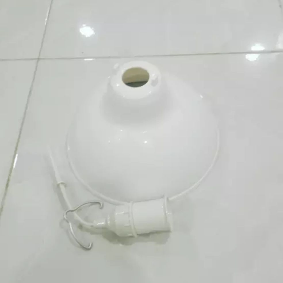 [HCM]Chao - chóa đèn nhựa Nival có móc treo + Đuôi đèn