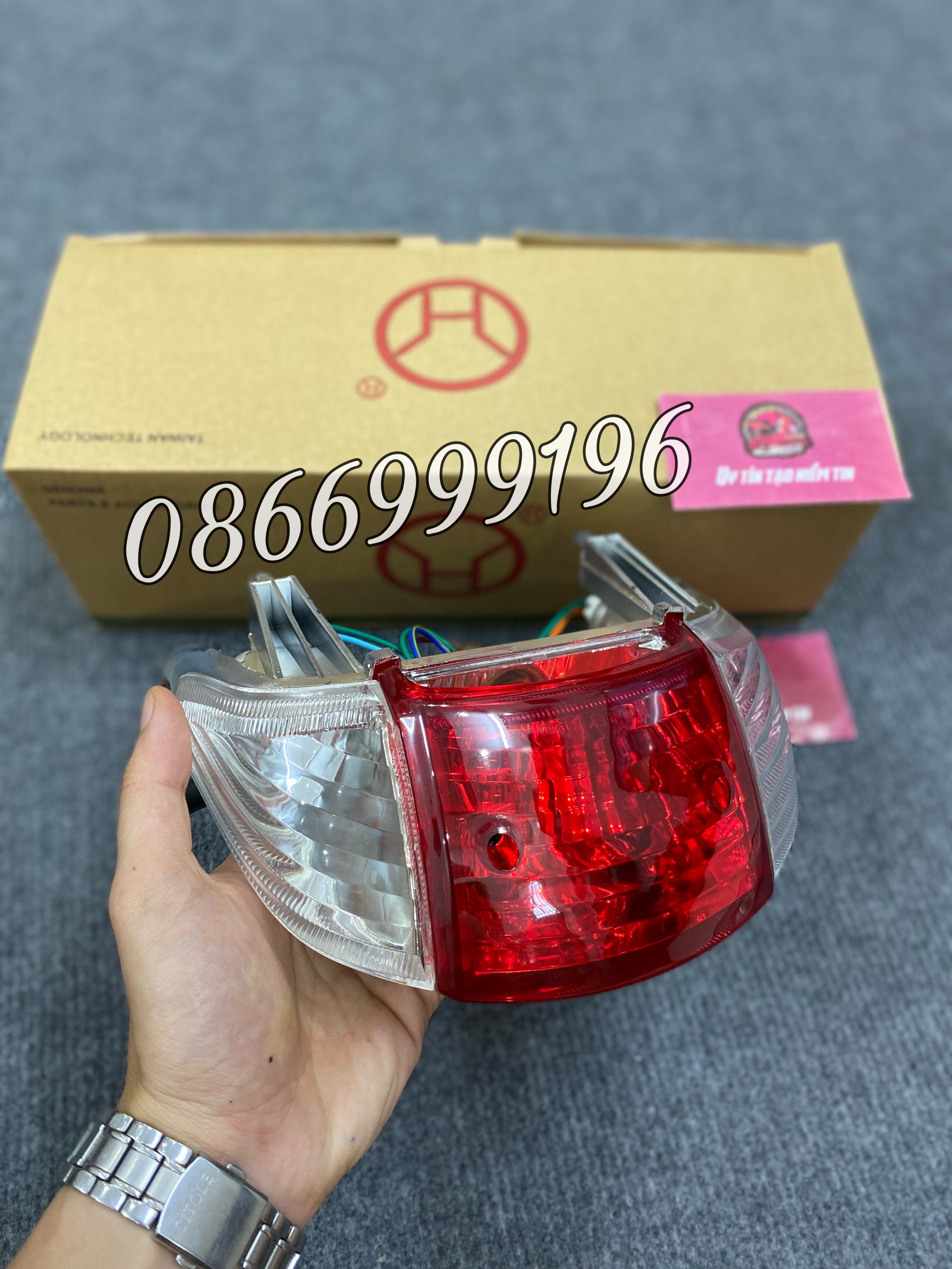 Cụm đèn hậu Wave Anpha nhỏ, Wave Thái, Wave ZX kèm bóng ( củ sau ).