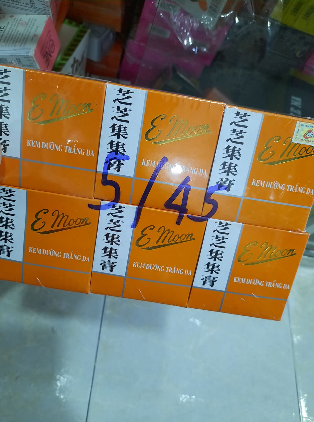 kem E MON duong da 2 HOP