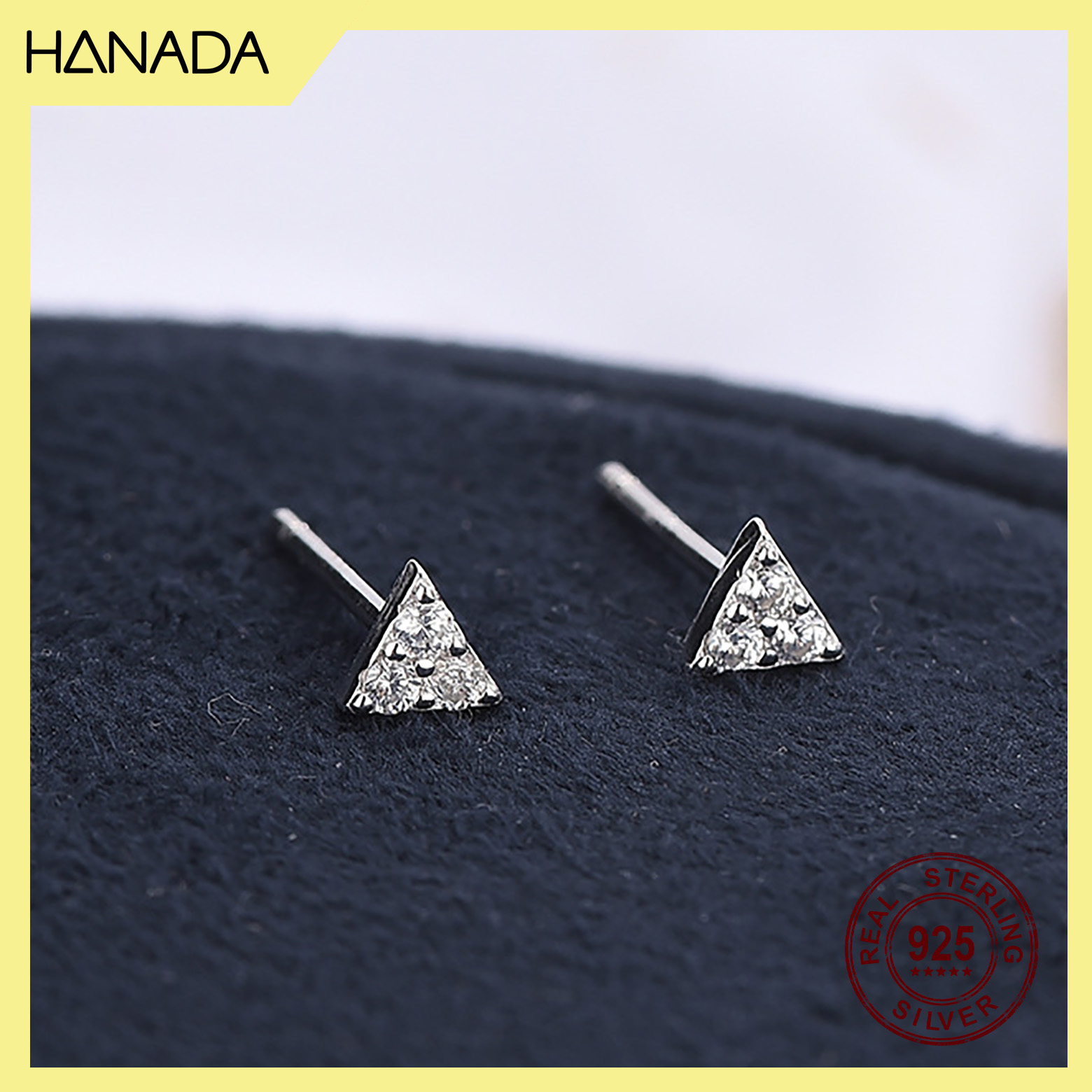 Bông Tai Bạc 925 Hanada Tam Giác 3 Đá Nhỏ Bông Nụ Đơn Giản Mang Nhiều Lỗ 0368