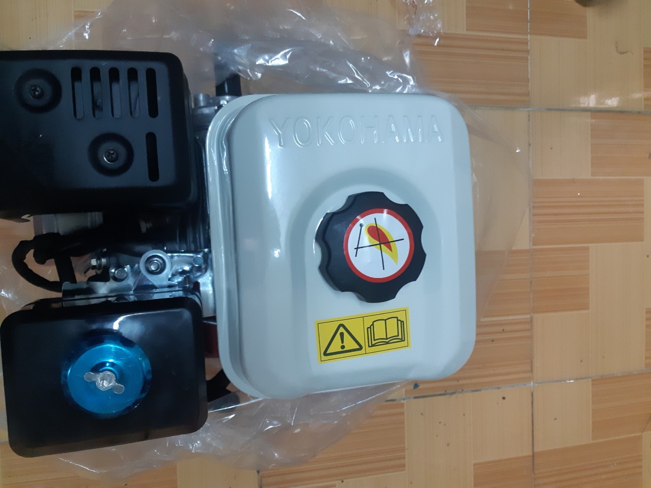 Máy nổ chạy xăng Yokohama 6,5hp cốt thẳng