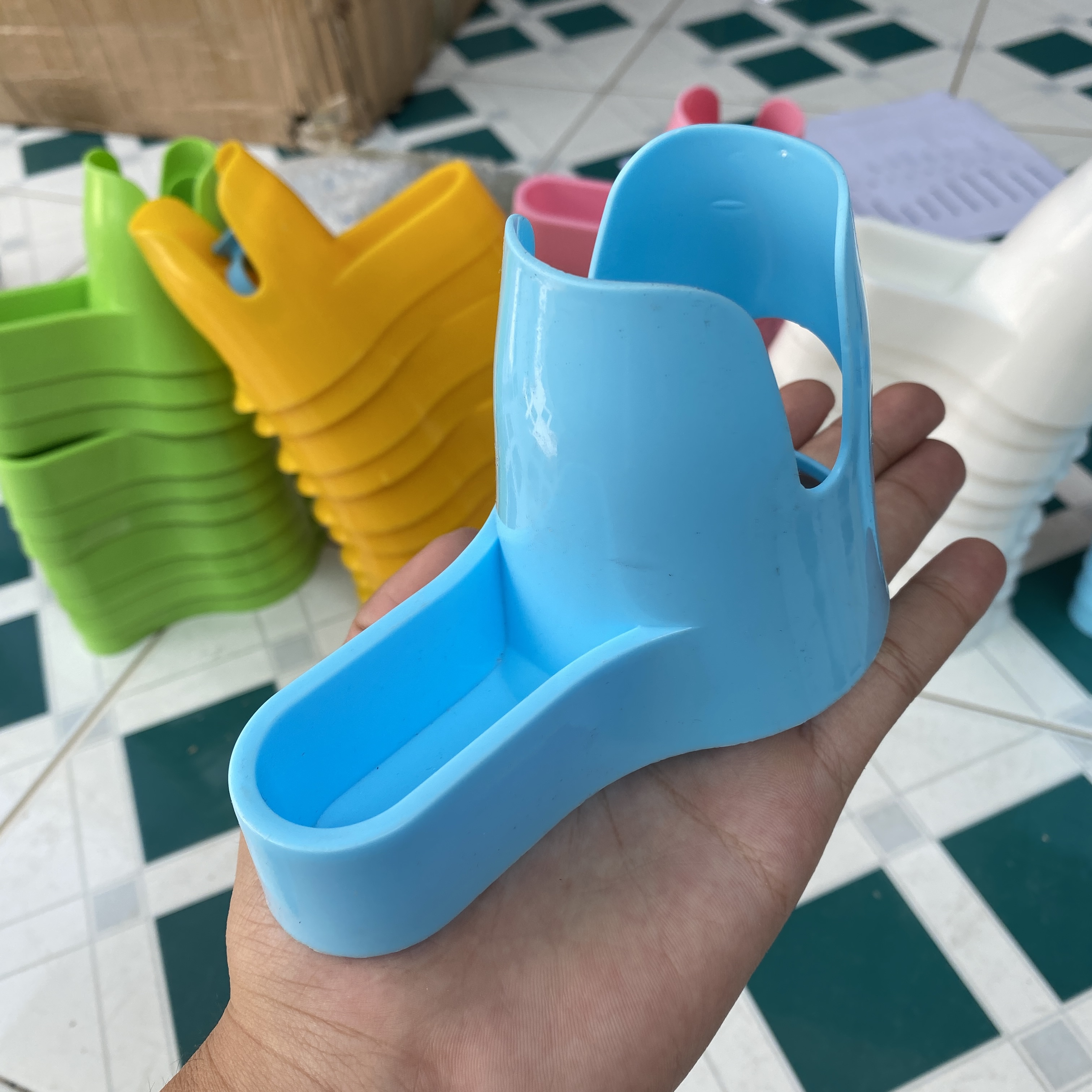 Chân bình nước hamster kèm chén ăn cho bình 80ml,125ml,60ml