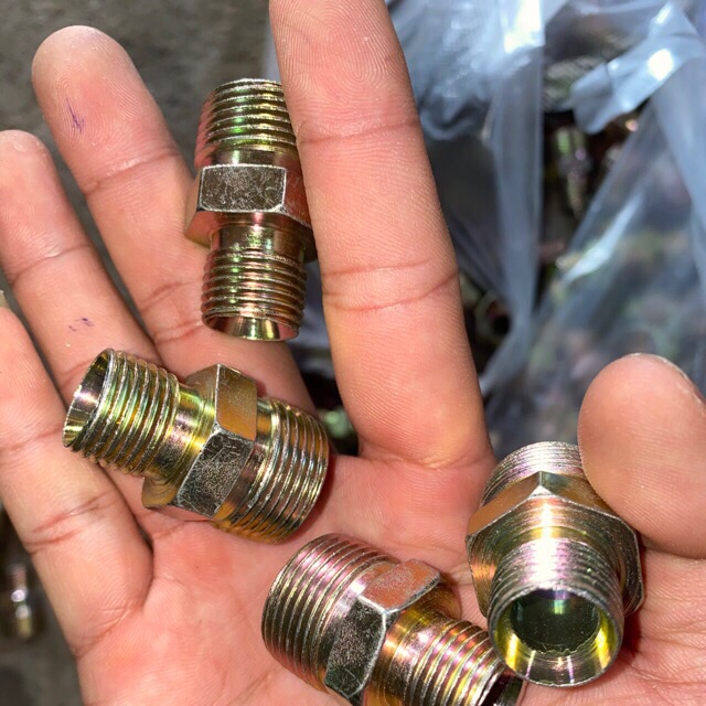 Sản phẩm gia đình làm: Cút nối ren 16/22