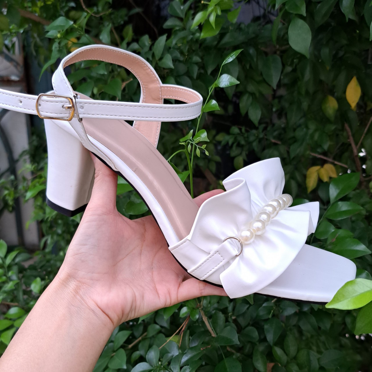 giày cao gót big size ngoại cỡ size lớn size to nữ đế vuông 7cm quai ngang che khuyết điểm 40 41 42 43 ảnh shop chụp