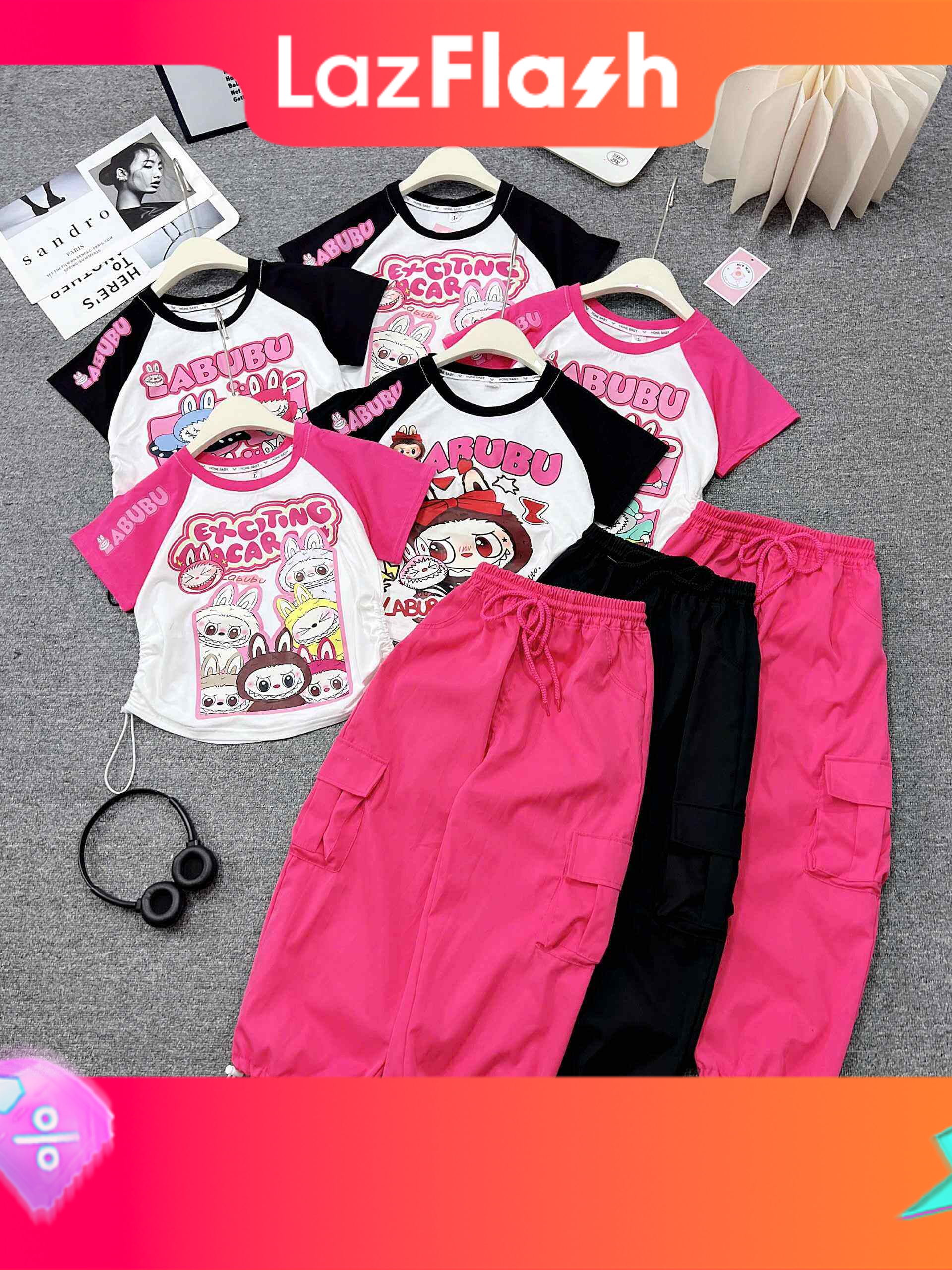 (16-40kg, <1m4 ) Set áo croptop chun rút in hình LABUBU, KUROMI, gấu dâu Lotso phối quần kaki túi hộp cho bé gái diện đi học, đi chơi