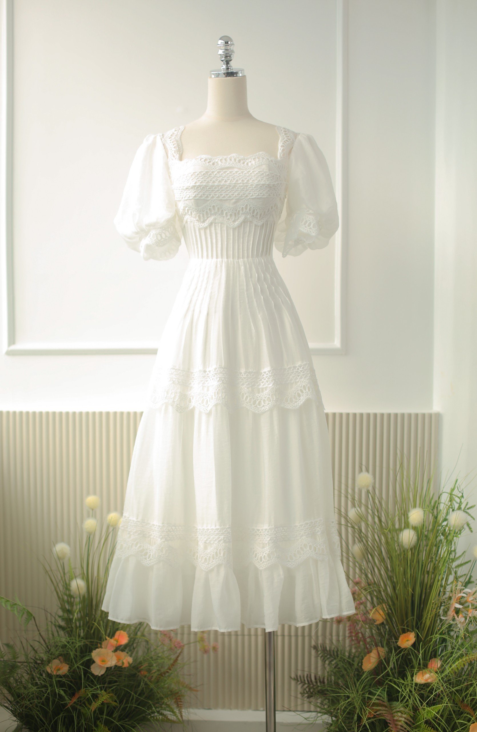Sò vintage - nami đầm maxi trắng tay phồng phối ren