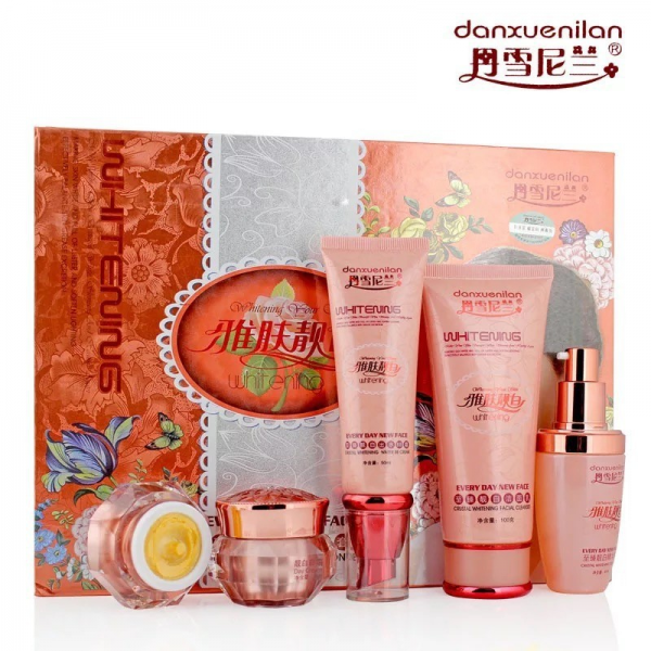 [HCM]Bộ mỹ phẩm Hoàng Cung Cam - thiết kế mẫu mã mới bắt mắt chất kem được nghiên cứu với nhiều thành phần từ thiên nhiên