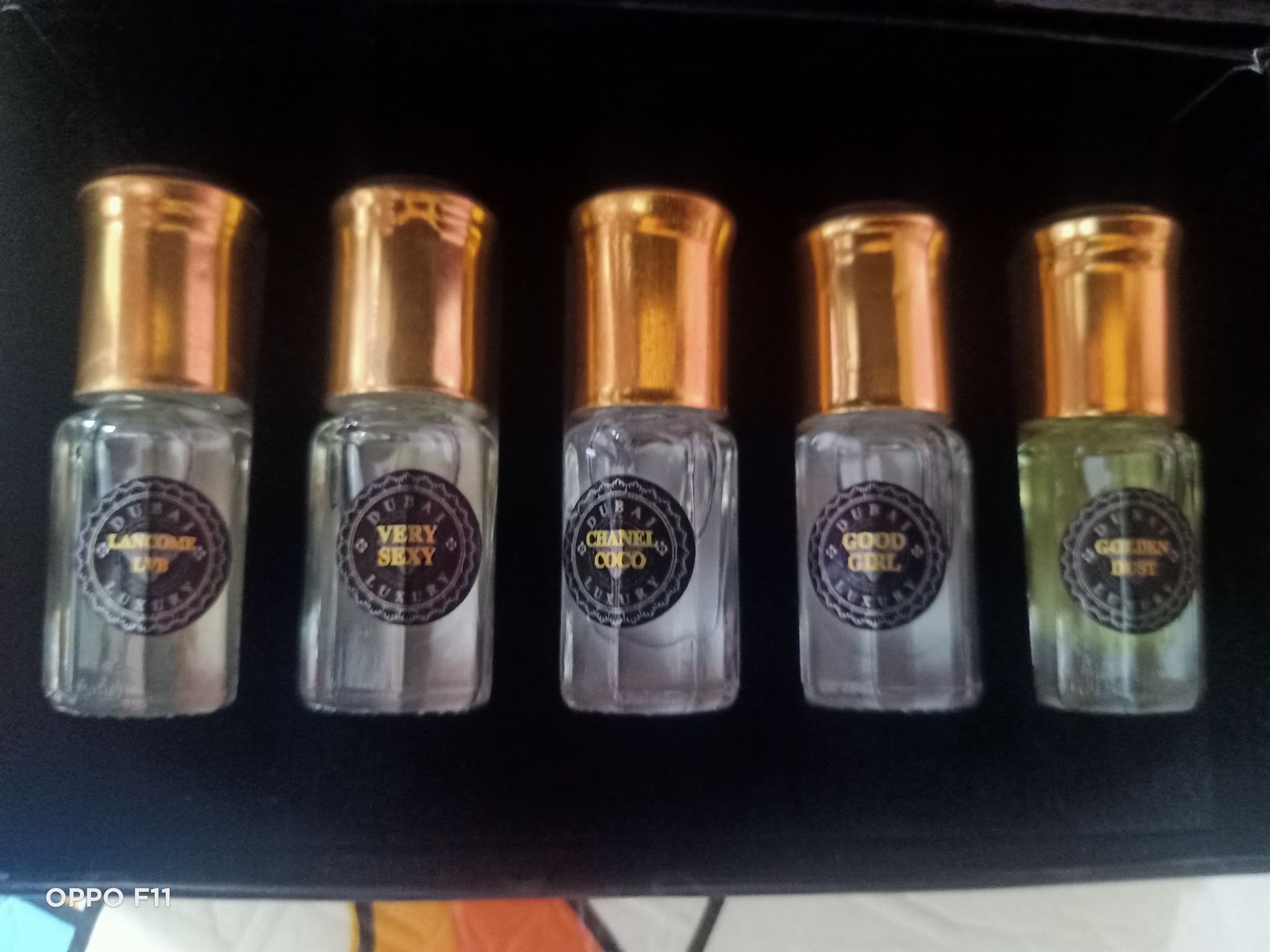 1 chai dubai 5ml hoàn tiền nếu lưu hương không tốt