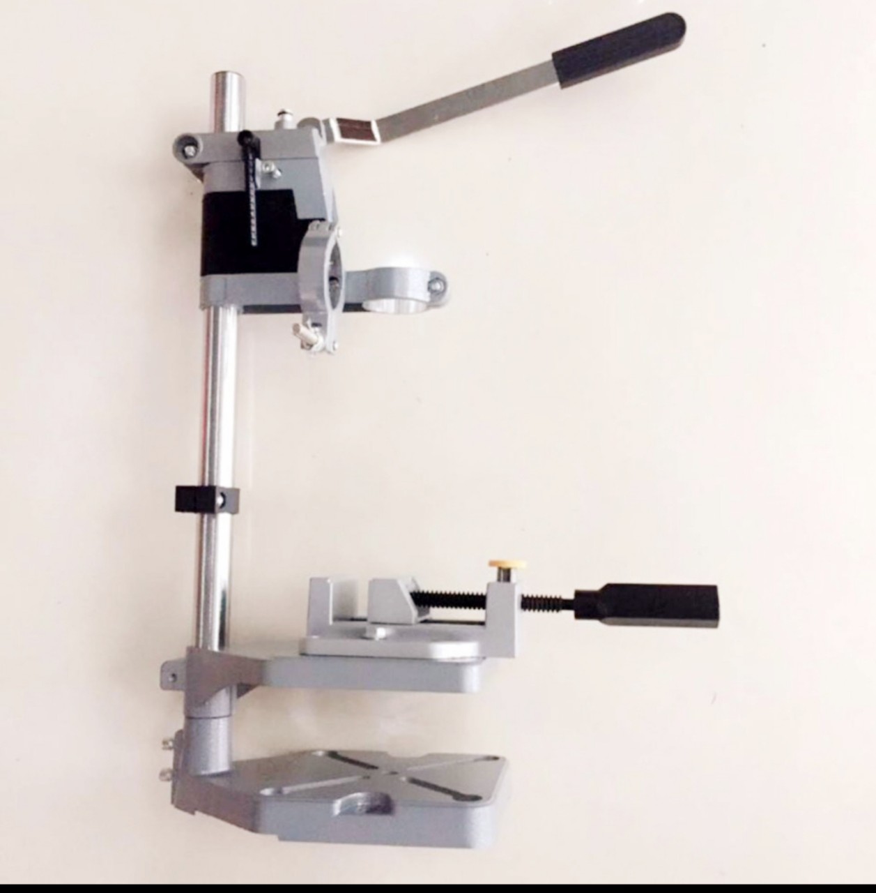 Chân đế khoan bàn 2 tầng có kèm ê tô cố định , loại lớn 6102b
