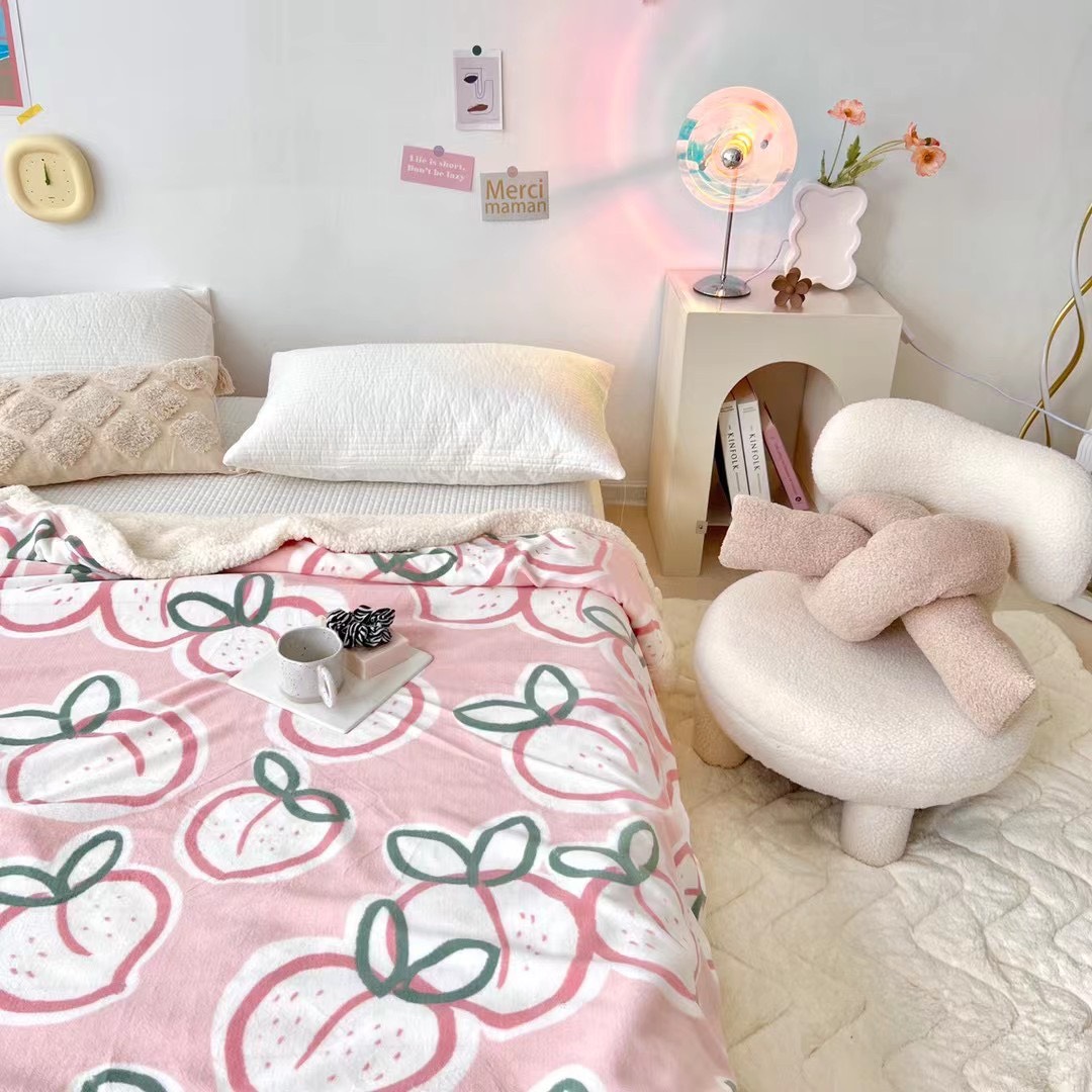 Chăn lông cừu nhiều họa tiết
