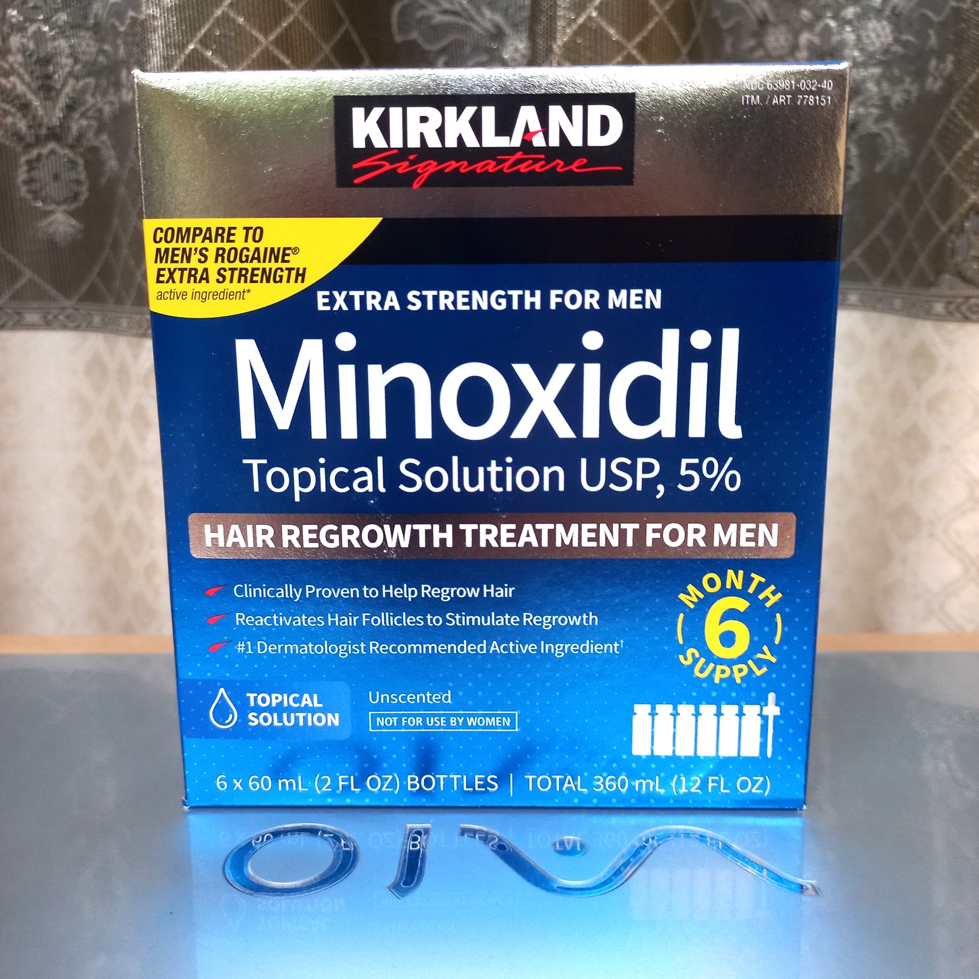    kèm Quà Tặng     Date : 02   2027    Sản phẩm mọc tóc  mọc râu  Minoxidil 5% Kirkland USA  từ Hoa Kỳ - 1 Hộp gồm 6 Lọ Minoxidil  . 