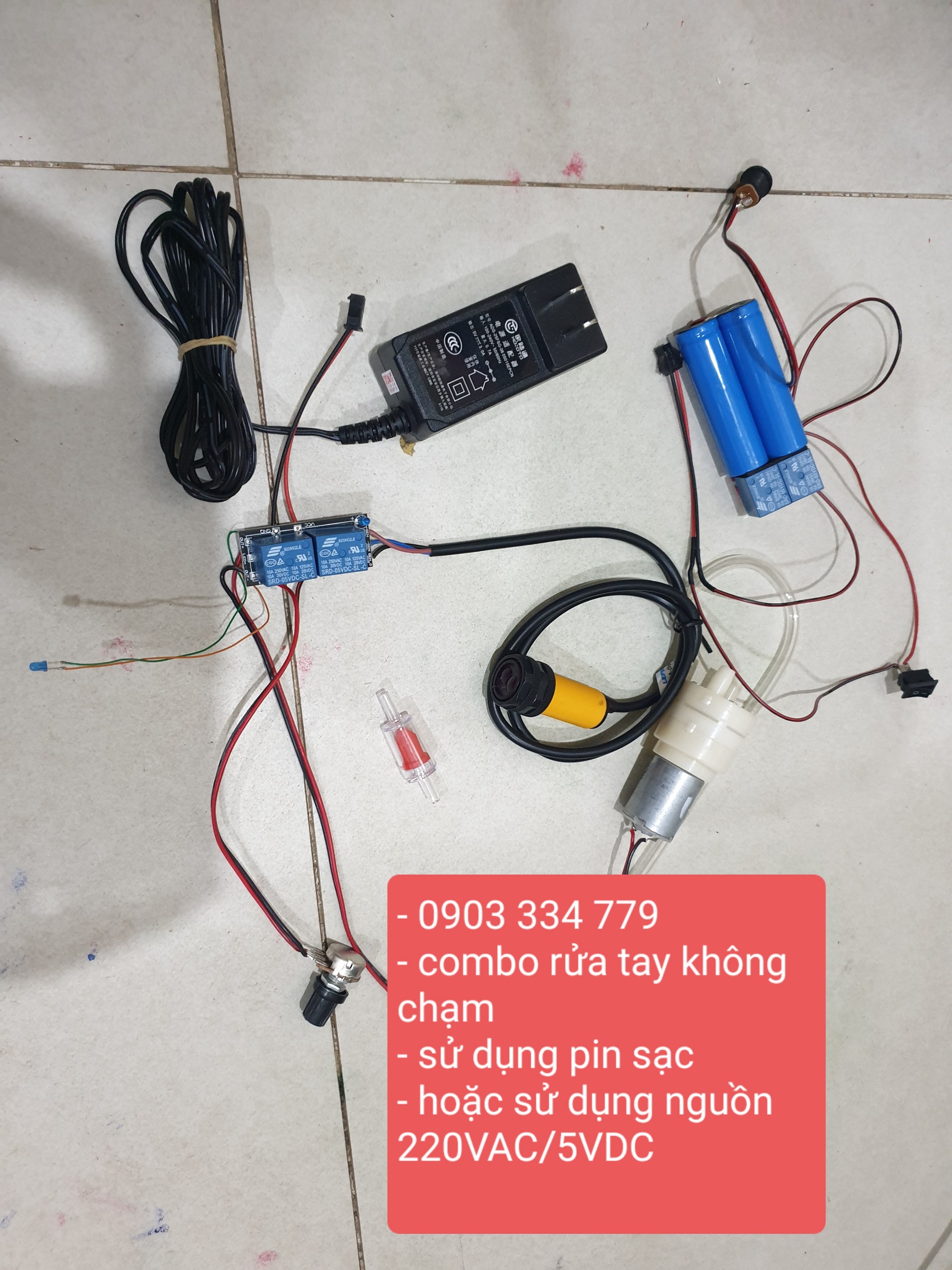 Combo chế máy rửa tay không chạm 2 chế độ có pin