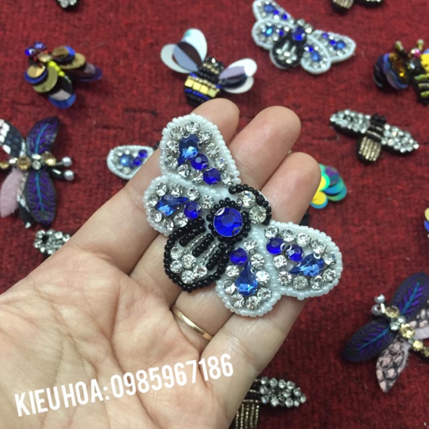 Bướm đính đá