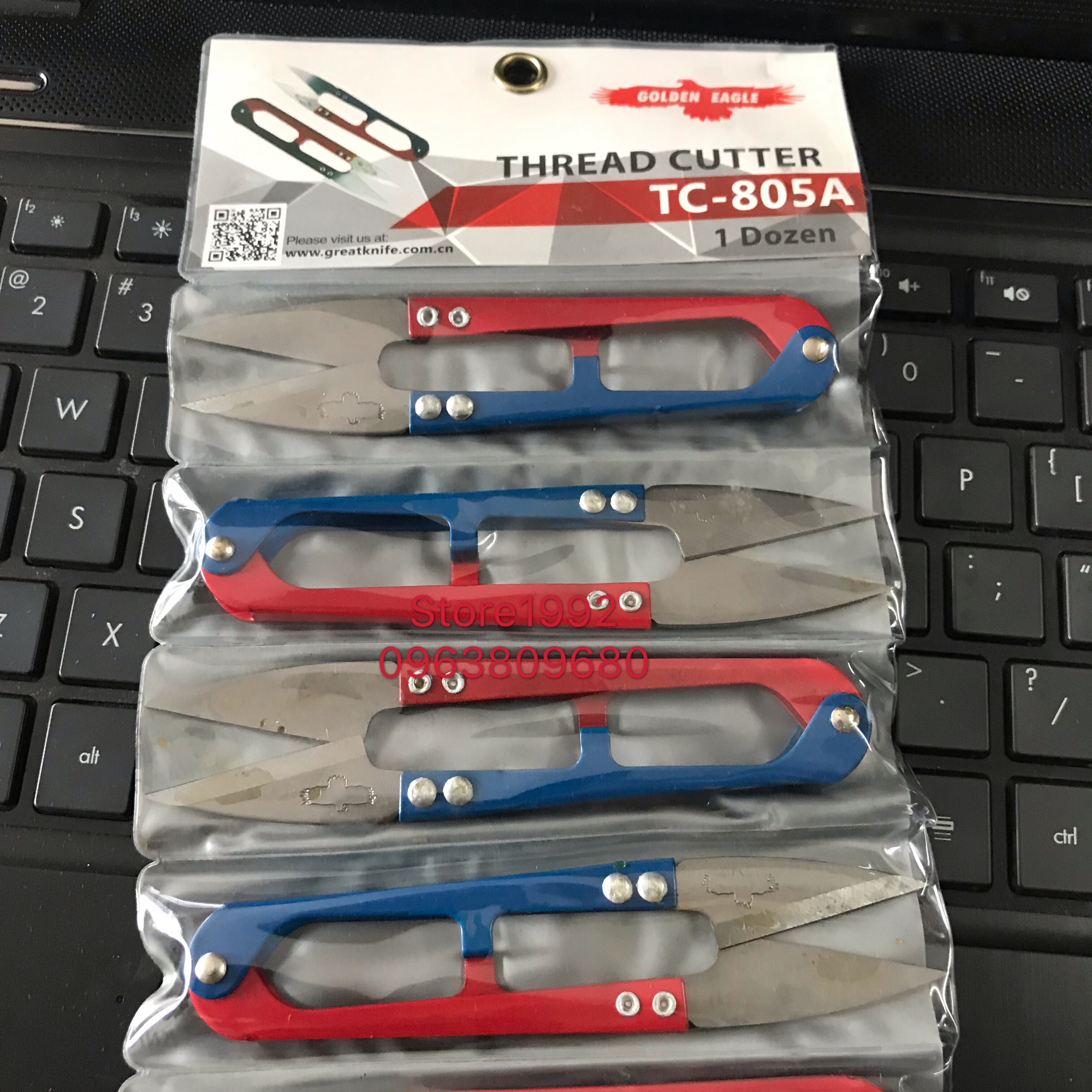 Kéo bấm chỉ xanh- Đỏ ( 1 vỉ 12 cây)