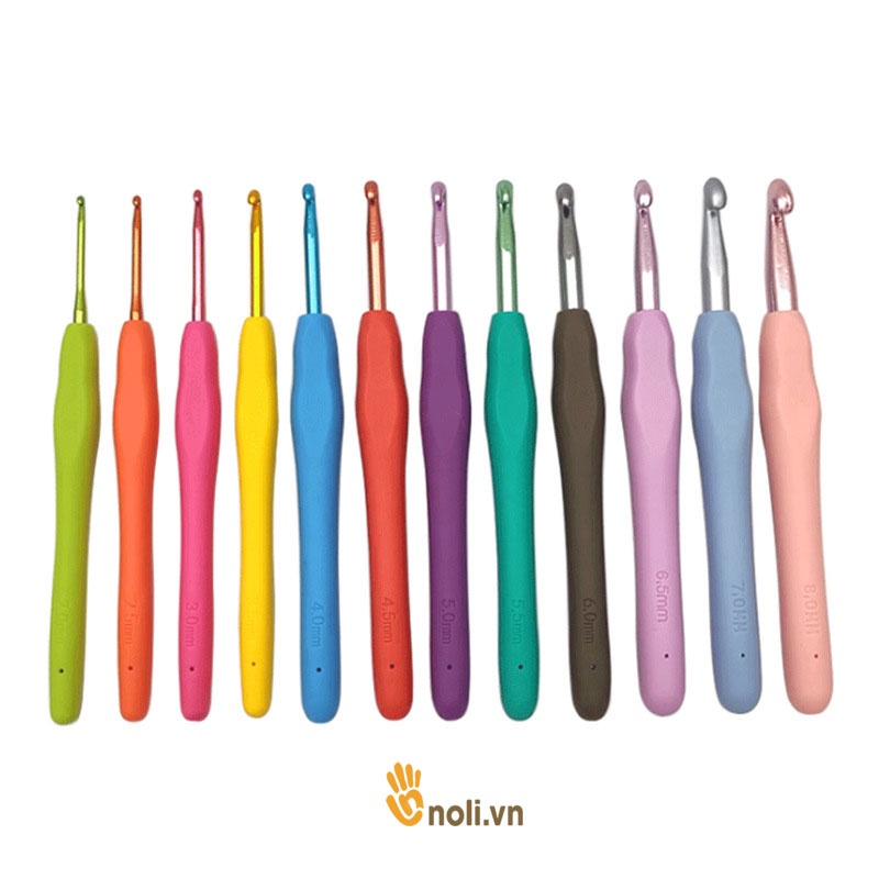 Bộ kim móc cán dẻo cầu vồng 12 cây tiện lợi
