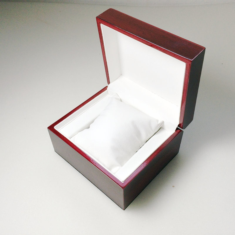 Hộp đựng đồng hồ bằng gỗ cao cấp