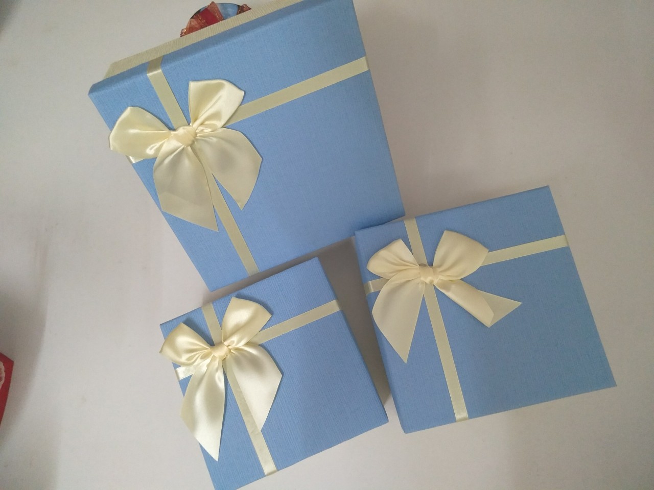 hộp quà hình vuông tặng kèm hạt xốp ❤❤size 3 ( 18.5 x 18.5 x 9cm)