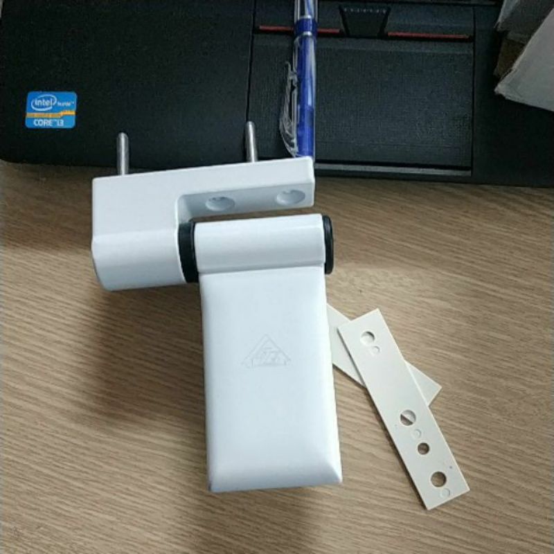 Bản lề 3D Cửa Nhựa Lõi Thép GQ