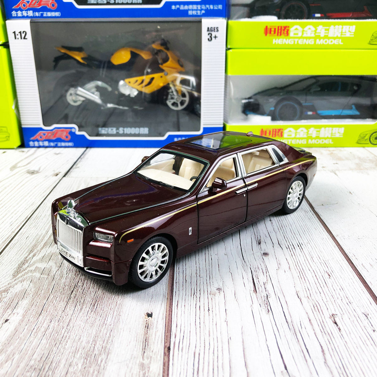 Xe mô hình kim loại Rolls Royce Phantom VIII tỉ lệ 1:24 Chezhi đẹp như xe thật, thiết kế tinh xảo màu Đen, Trắng, Đỏ