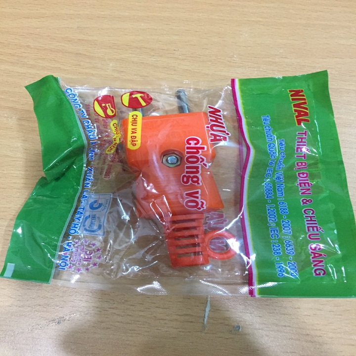 [HCM]PHÍCH CẮM ĐIỆN CHỊU TẢI CAO 3000W NIVAL