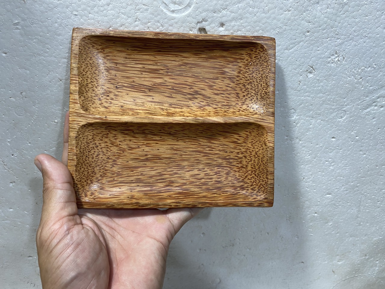 Dĩa nước chấm gỗ dừa - khay hình chữ nhật có 2 ngăn - dĩa gỗ thiên nhiên dùng làm decor chụp ảnh sản phẩm