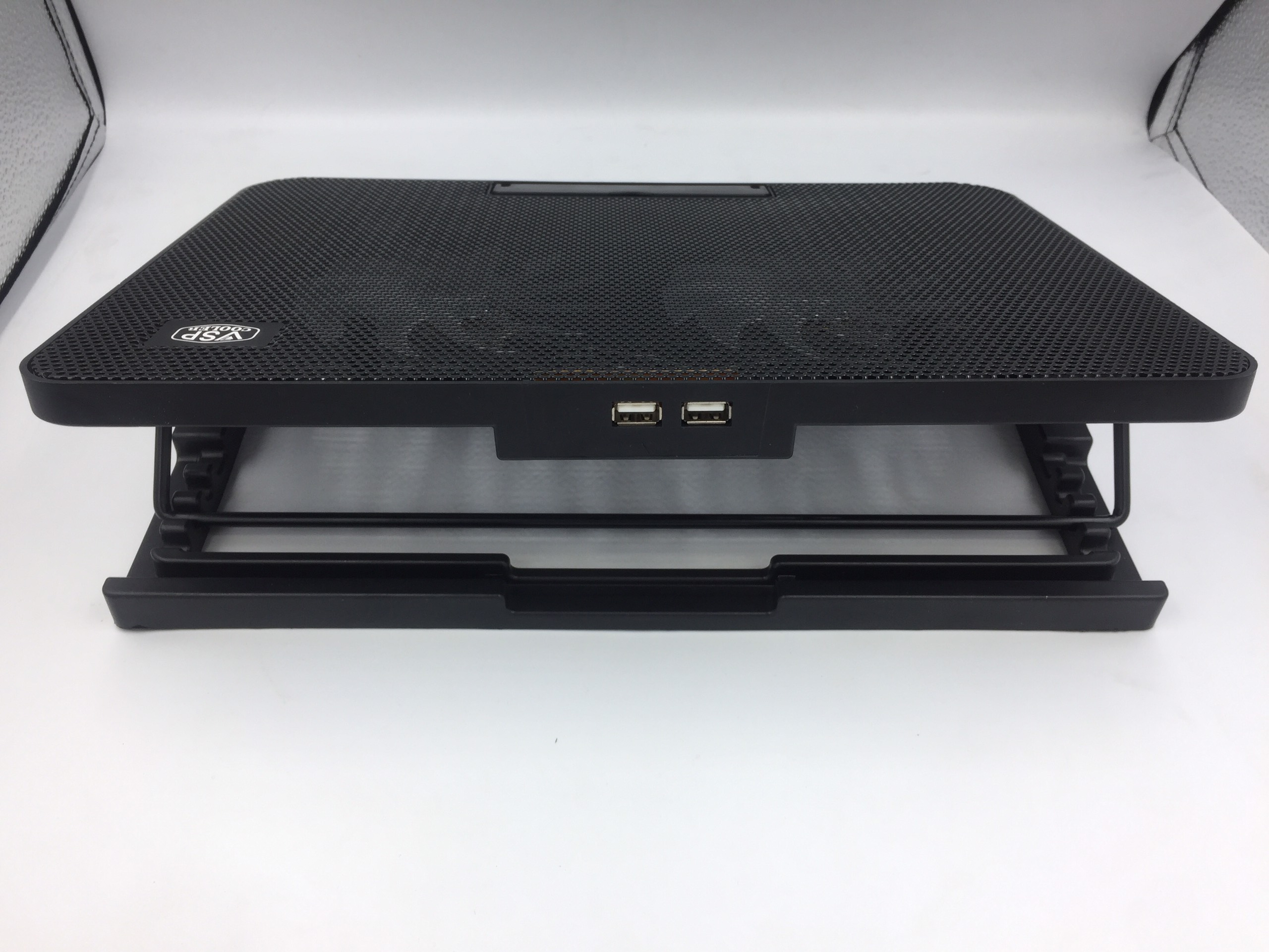 Đế tản nhiệt N20/N99  VSP Có 2 fan tản nhiệt làm mát cực mạnh,kiểu dáng cực sang trọng,chắc chắn,(màu đen) dễ sử dụng,được bảo hành khi mua hàng tại shop