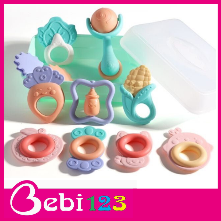 Bộ Lục lạc gặm nướu 15 chi tiết kèm hộp xinh xắn cho bé