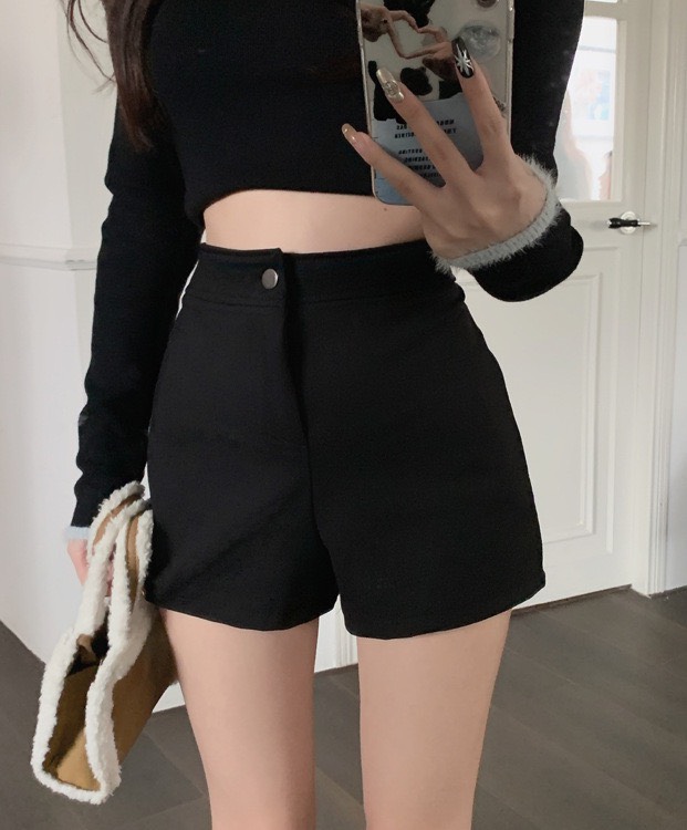 Quần short nữ lưng cao chất vải thun mago