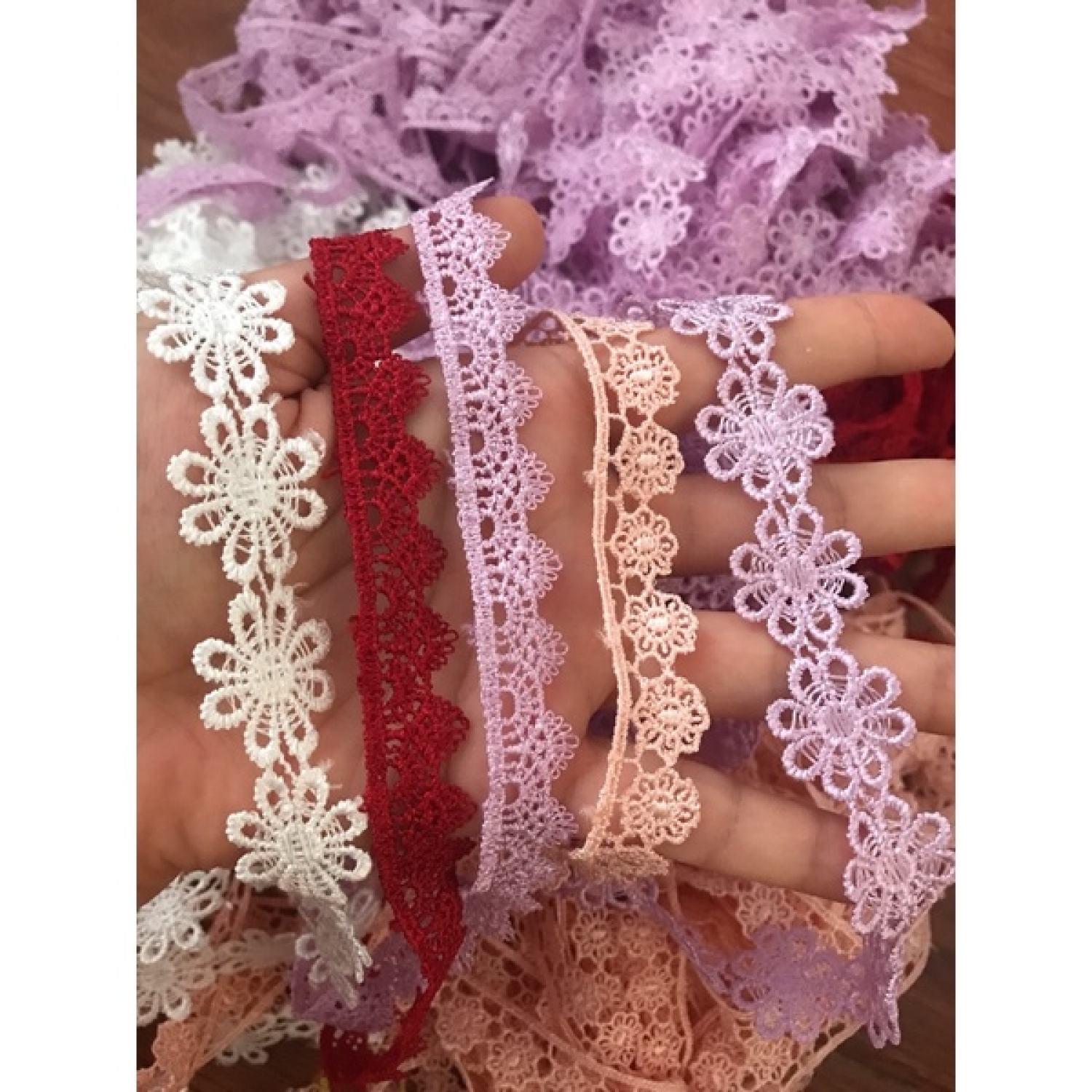 Ren viền- ren chân thêu trang trí váy áo, làm phụ kiện handmade, DIY cho doll