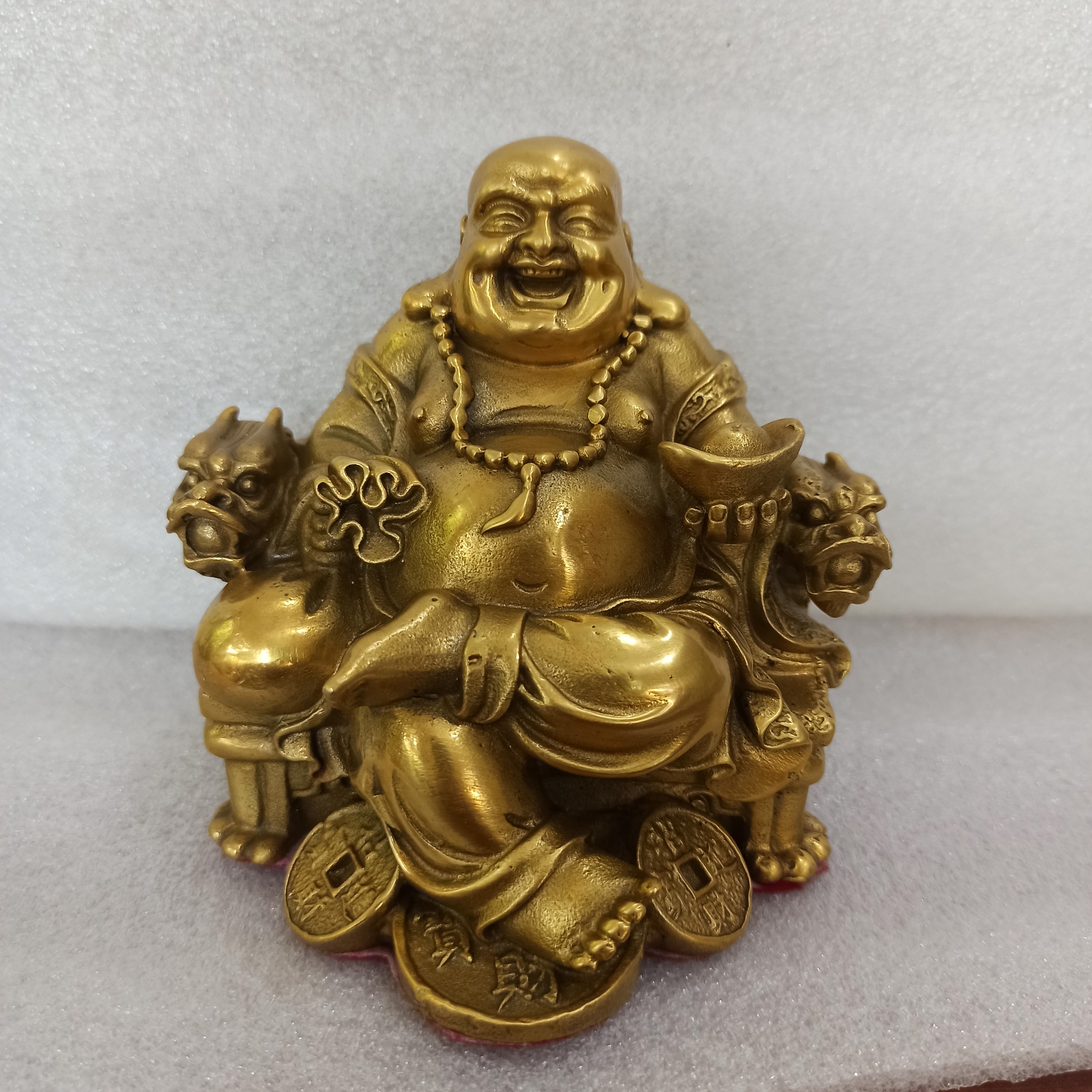 Tượng di lặc thần tài bằng đồng vàng, tượng thần tài bày bàn phong thuỷ