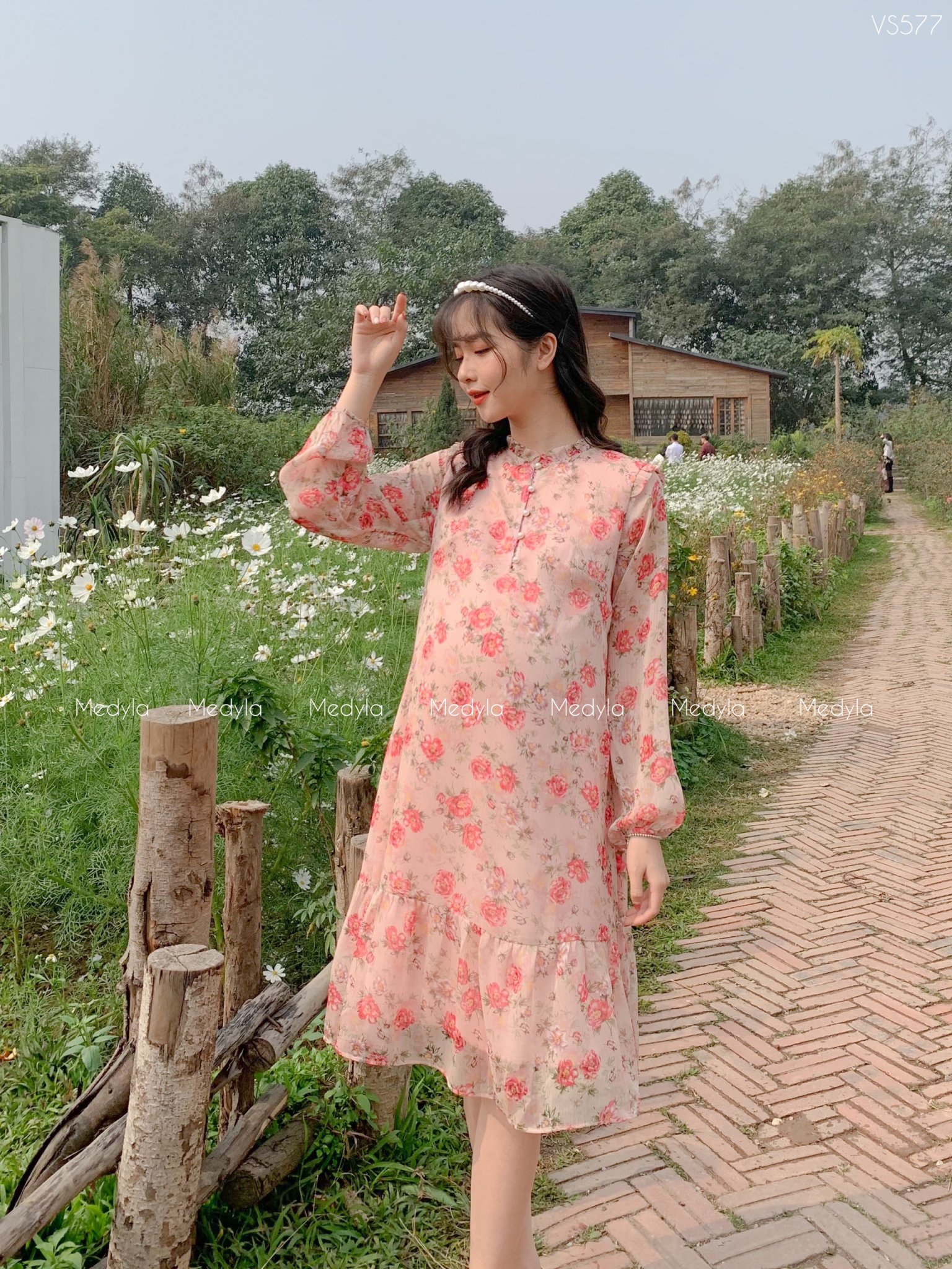 Váy bầu xinh tơ hoa lót lụa, cúc thật full ngực cho bầu diện tết - Đầm bầu công sở thiết kế Medyla - VS577