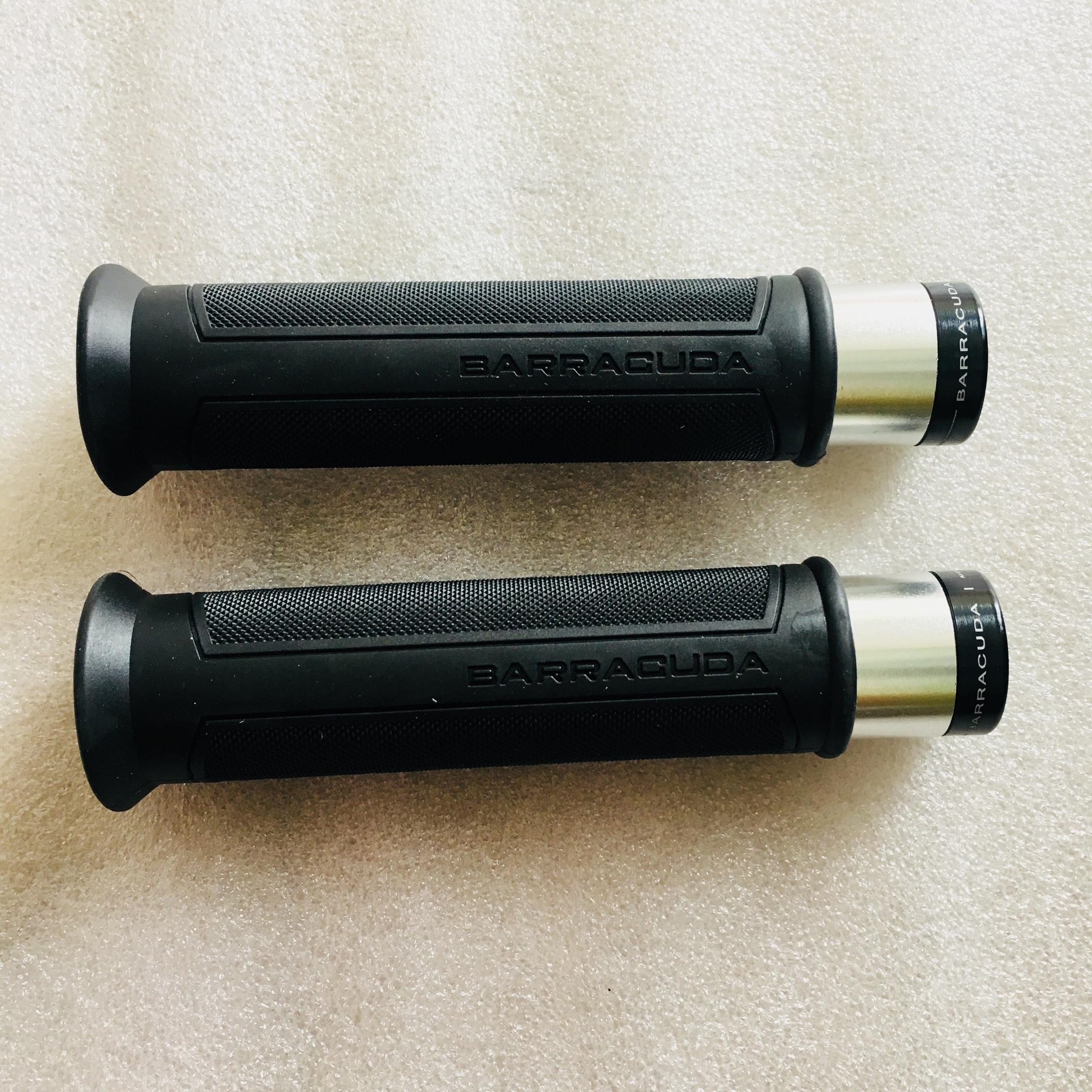 Bộ bao tay xe máy gù tròn barracuda