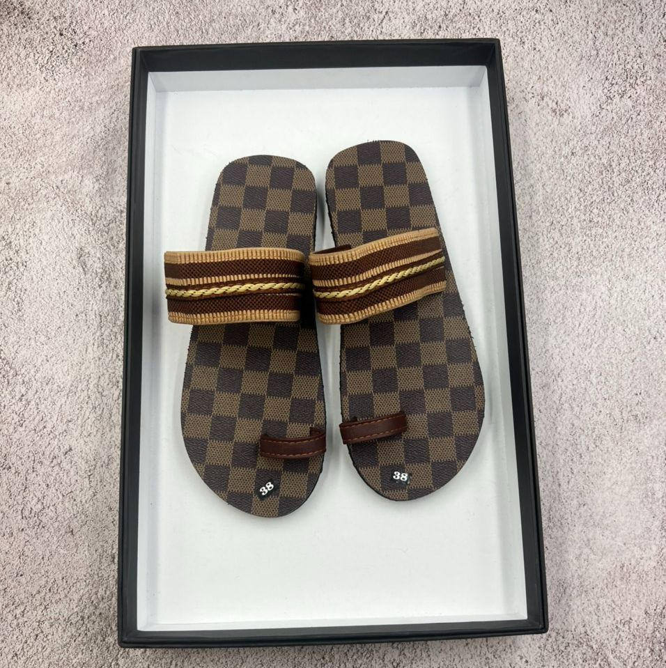 Dép xỏ ngón nam nữ đế ca rô nâu - thới giới dép sandal