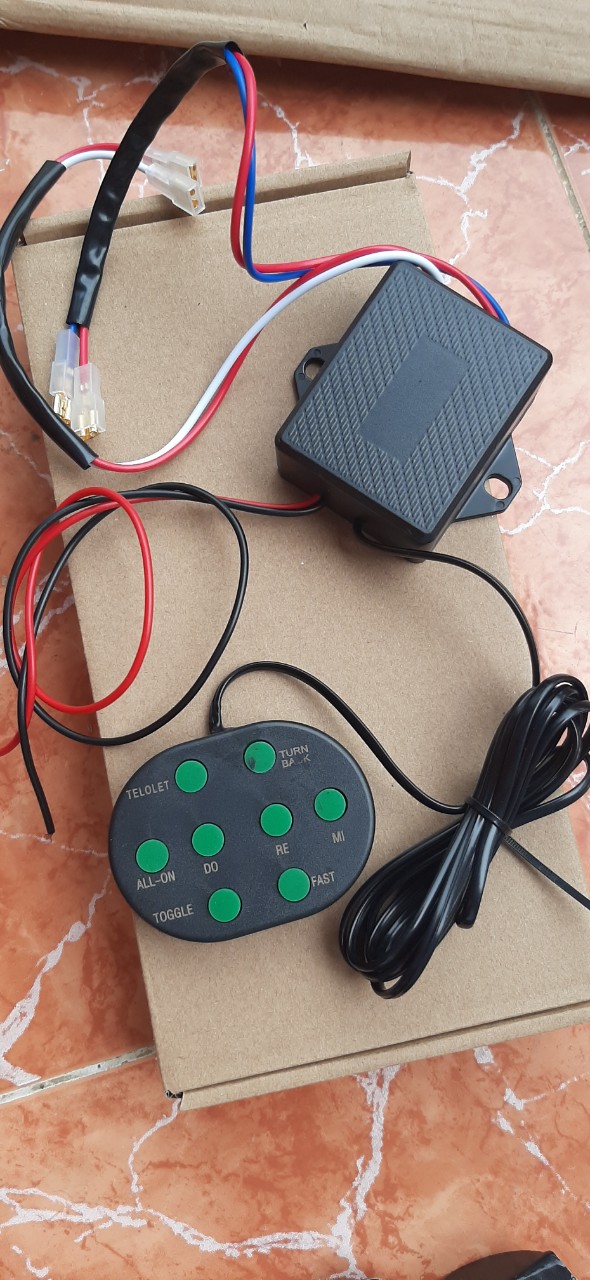 Khiển còi 8 nút bấm