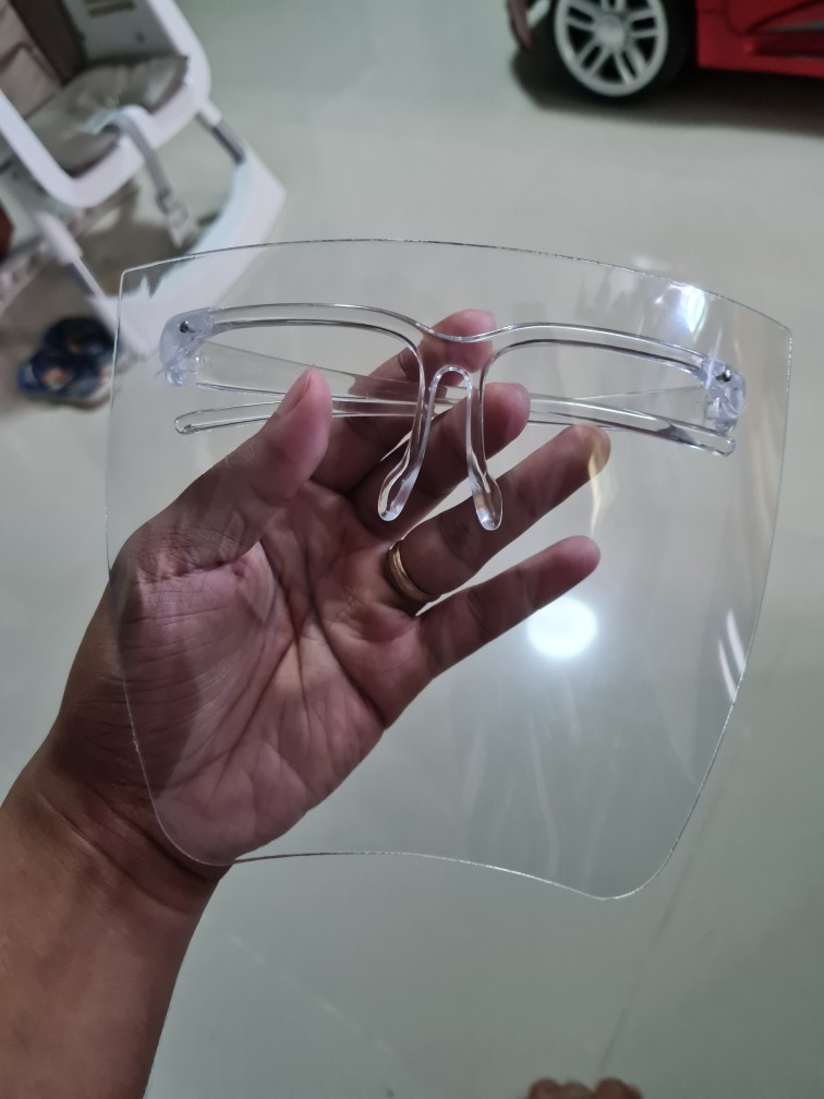 Miếng che mặt trong suốt bằng Acrylic bảo vệ chống bụi chống gió chống văng Miếng che mặt trong suốt bằng Acrylic bảo vệ chống bụi chống gió chống văng