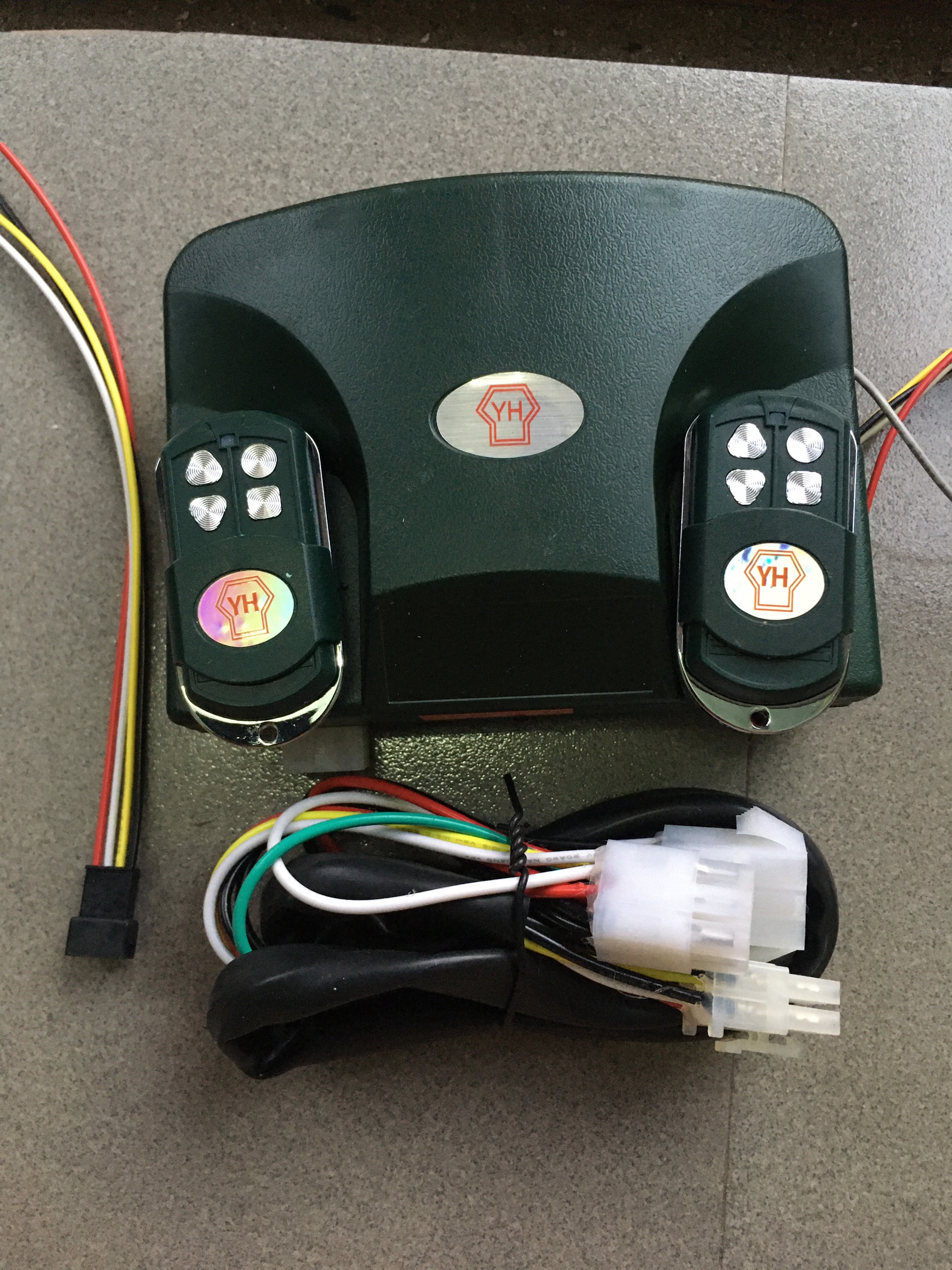 Bộ điều khiển cửa cuốn YH365 mã nhảy chống sao chép
