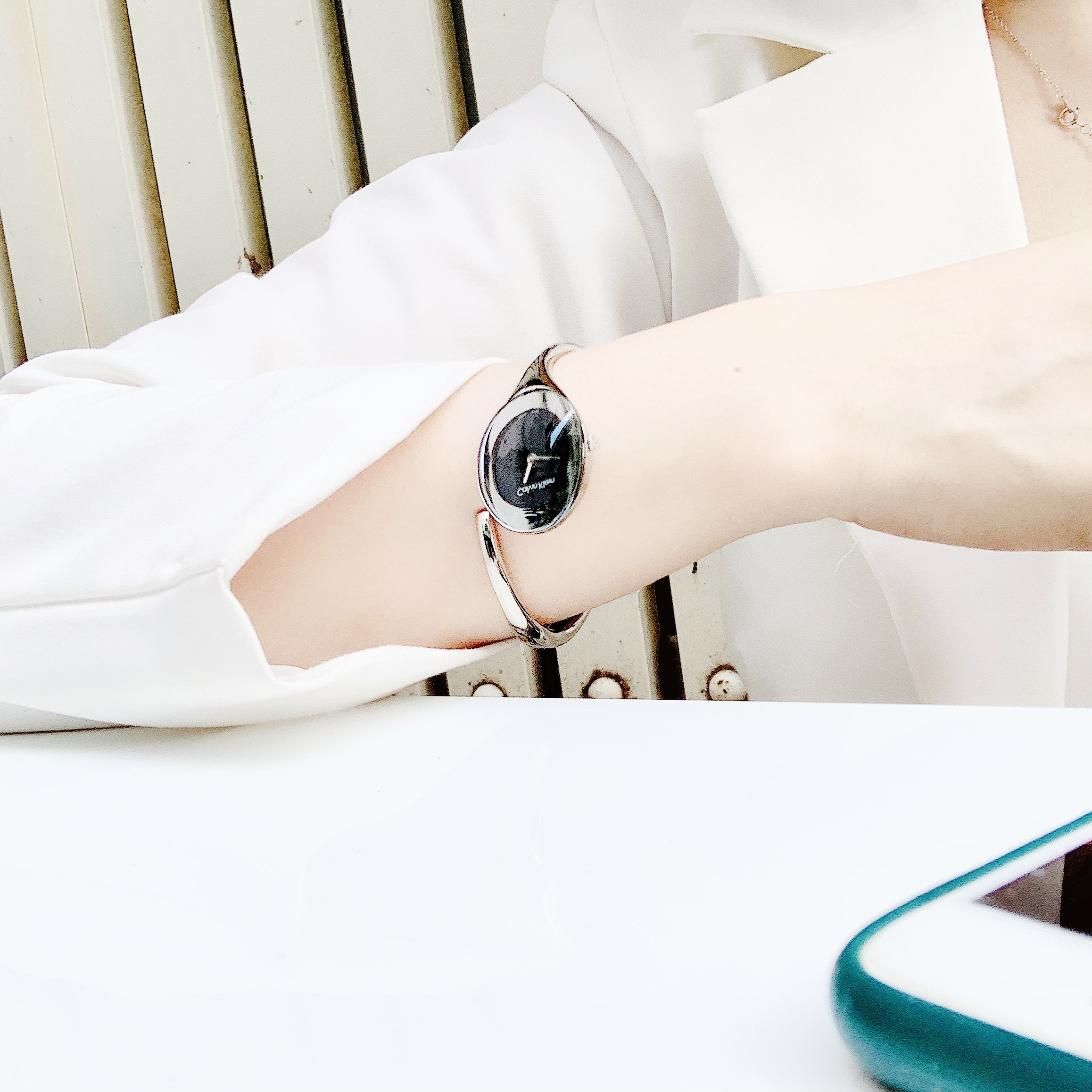 K4Y2L111 ĐỒNG HỒ NỮ CALVIN KLEIN SIZE L vòng tay 17.5cm đeo vừa