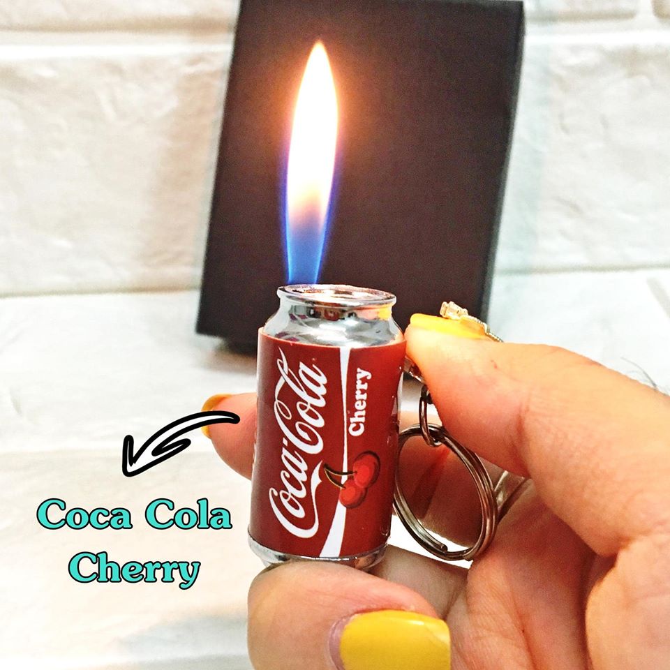 Hột quẹt bật lửa móc khóa hình lon nước ngọt Cocacola mini cute
