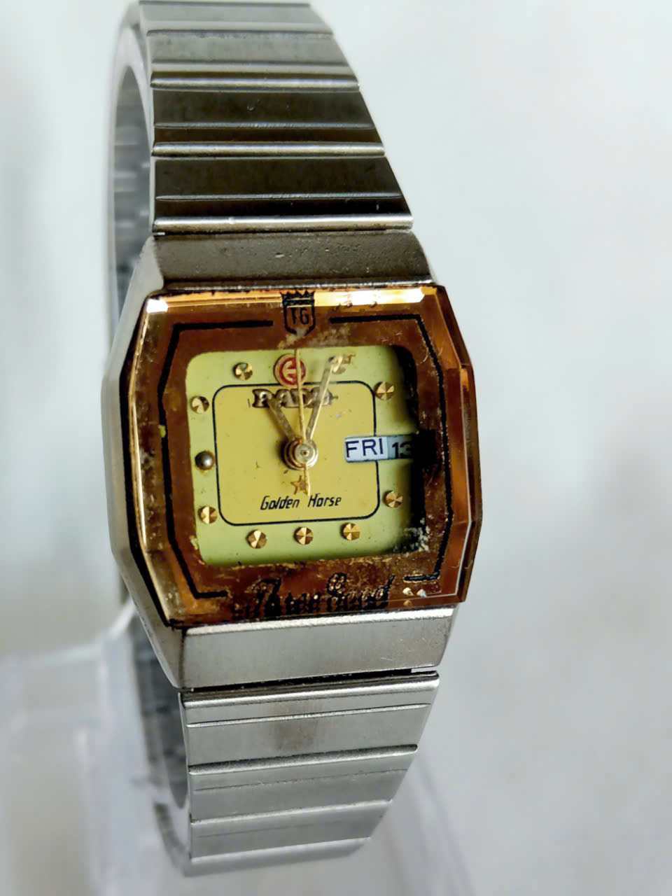 Đồng hồ RADO nữ siêu bền , vỏ dây inot . Đã qua sử dụng