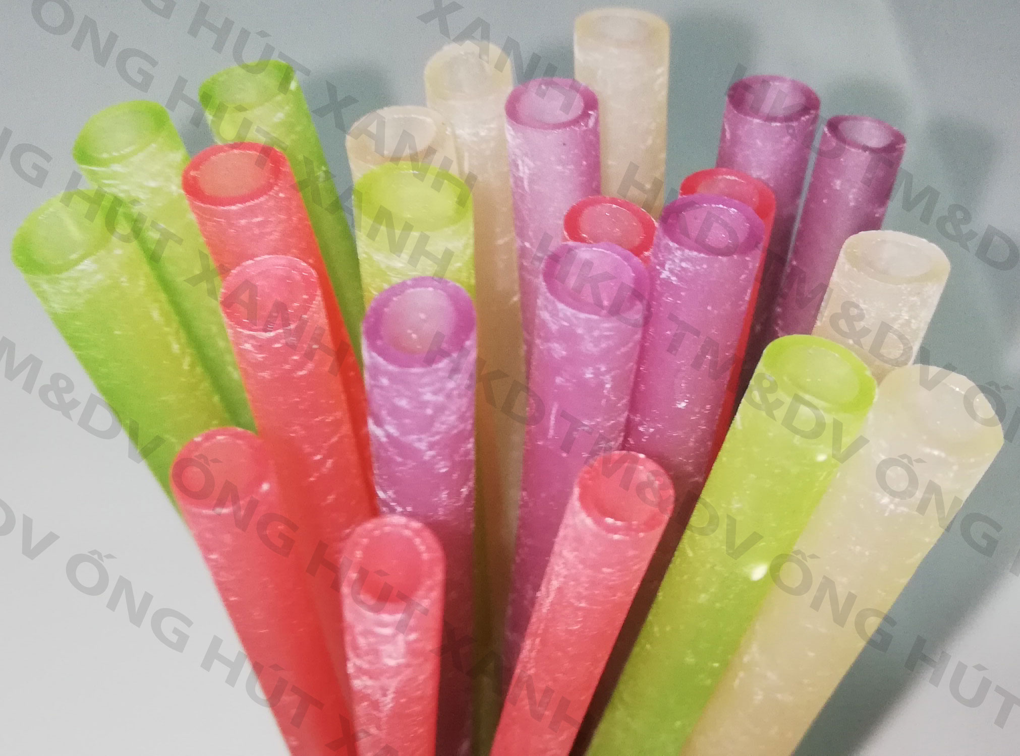 Ống hút bột gạo tự huỷ ăn được bảo vệ sức khoẻ