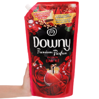 Nước xả vải Downy Premium Parfum đam mê túi 1.4 lít