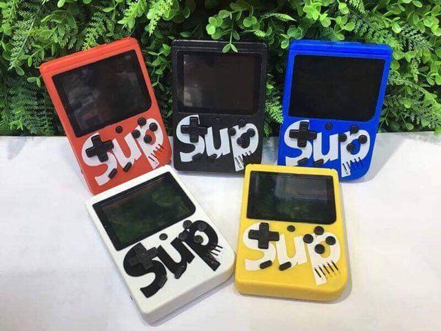 Máy chơi game 4 nút cầm tay sup 400 trò in 1